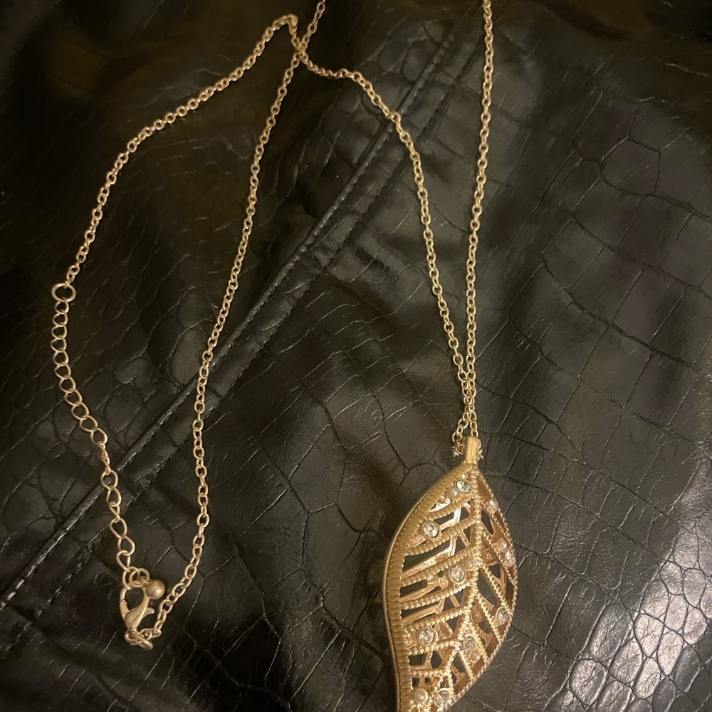 When does the women’s gold leaf rhinestone necklace?